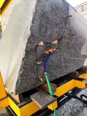 5 แกน CNC เครื่องเจาะสายเพชรสําหรับรูปร่างที่แตกต่างกันของเพชรหรือแกรนิตและรูปร่าง 3 มิติ