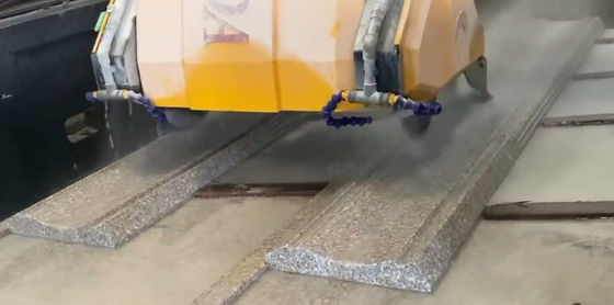 การตัดและบดละเอียด 3 แกน เครื่องตัดหินเส้นสําหรับรั้วสี่เหลี่ยม