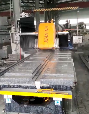 PLC / CNC Linear Profiling Cutting Machine สําหรับบัลลัสเตอร์สแควร์ ลีเนียร์โค้ง
