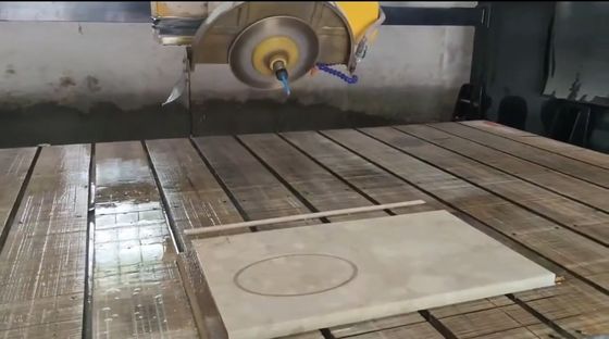 เครื่องตัดสะพาน 5 แกน Cnc ระบบเชื่อมโยง ด้วยฟังก์ชันความจําเพื่อปิดพลังงาน