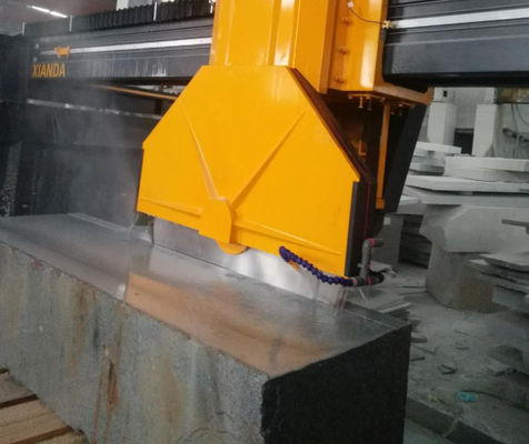 เครื่องตัดบล็อคกลางแบบอัตโนมัติเต็มแบบ โดย AC