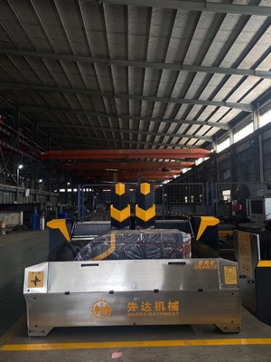 ความแม่นยํา 3 แกน ความเร็วอากาศ 15m / min เครื่องแกะหิน CNC