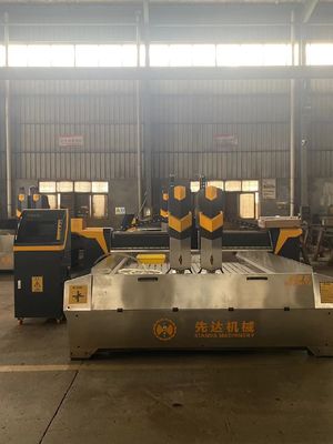 ความแม่นยํา 3 แกน ความเร็วอากาศ 15m / min เครื่องแกะหิน CNC