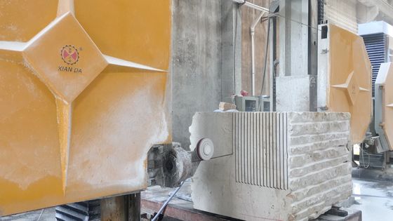 เครื่องตัดหินสายเพชรประเภทสูง ด้วยสายตัด 16.7m