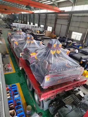 เครื่องแกะหิน CNC ความเร็วอากาศ 15m/min ความแม่นยํา 0.02mm พลังงานไฟฟ้าสําหรับการแกะ