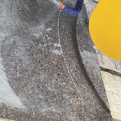 การตัดแม่นยําด้วยเครื่องตัดหิน 5 แกนและการยกสูงสุด 500 มม