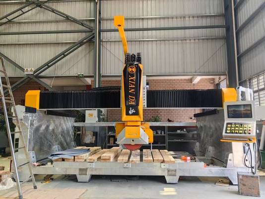 อิตาลี ซอฟต์แวร์ 5 Axis CNC Granite Marble Tile Cutter หินตัดและตัดซิงค์