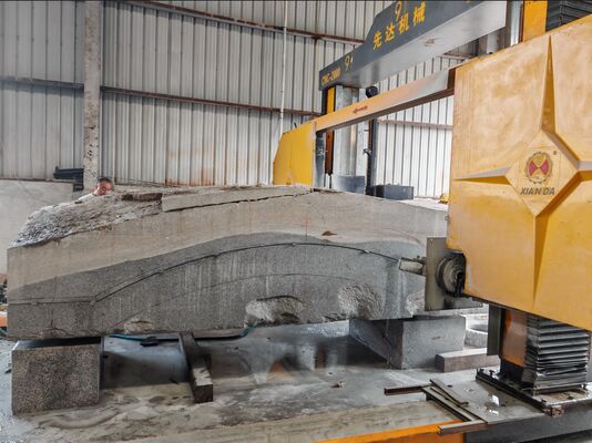 เครื่องเจาะสายเพชรแบบเคลื่อนไหวแบบ Gantry Heavy Duty มีขนาดการประมวลผลสูงสุด 3500*3500*2200mm และควบคุม CNC/PLC สําหรับการตัดหินความแม่นยําสูง