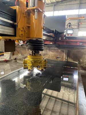 เครื่องบดอัตโนมัติประเภทสะพานที่มีประสิทธิภาพสูงสําหรับการแปรรูปหิน