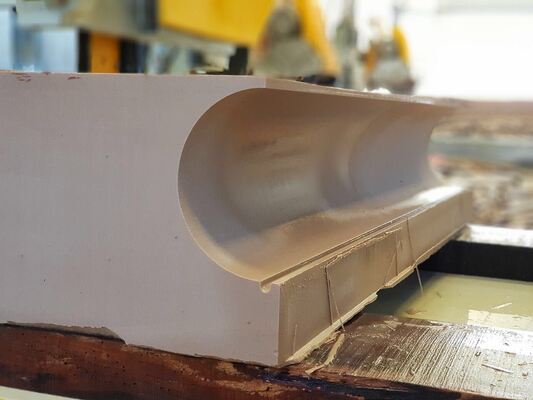 เครื่องตัดลวดเพชร CNC 4 แกน พร้อมโต๊ะหมุนเซอร์โว 360°