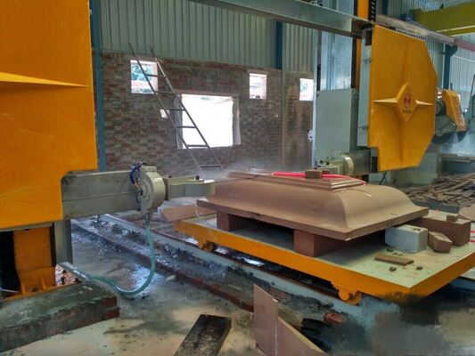 เครื่องเจาะสายเพชร CNC 4 แกน มีโต๊ะหมุน 360 องศา 16 ด้านผิวและ 28 ดวงล้อยกสําหรับหินแกรนิตมาร์มเบอร์