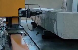 เครื่องเจาะสายเพชรเคลื่อนไหว Gantry ด้วยขนาดการประมวลผลสูงสุด 3500 * 3500 * 2200 มม และ CNC / PLC การควบคุมสําหรับการตัดหินความละเอียดสูง