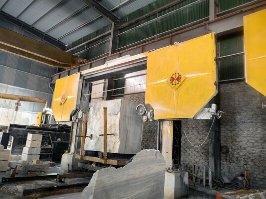 เครื่องเจาะสายเพชร CNC ด้วยรถเข็นหมุน 360 องศา กว้างล้อ 1600 มม และการบริโภคน้ํา 4m3/h