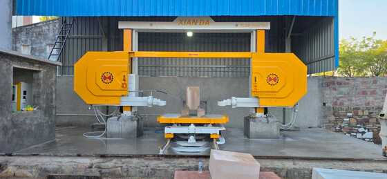 XIANDA ความเร็วสูง 4 แกน CNC เครื่องเจาะสายเพชรสําหรับการตัดแม่นยําของหิน