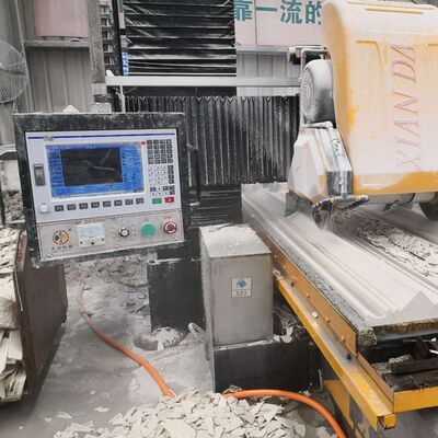 เครื่องตัดหินอัตโนมัติ PLC พร้อมใบมีดคู่และโครงเหล็กเชื่อมพิเศษ