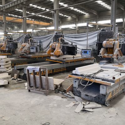 เครื่องตัดหินอัตโนมัติ PLC พร้อมใบมีดคู่และโครงเหล็กเชื่อมพิเศษ