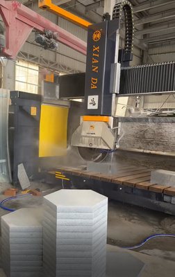 เครื่องตัดเจาะสะพาน CNC 5 แกน ด้วยการหมุนใบ 360 ° และขนาดการประมวลผล 3200x2000 มม สําหรับการผลิตหิน