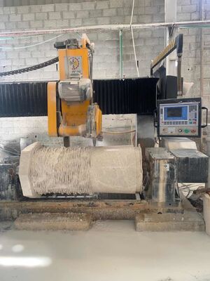 PLC / CNC การควบคุมสอง PCs Baluster เครื่องตัดสําหรับหินแกรนิตมาร์บี้