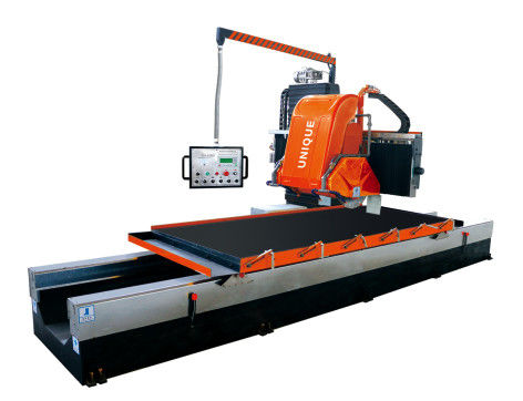 PLC CNC เครื่องสร้างโปรไฟล์เชิงเส้นสำหรับตัดลูกกรงสี่เหลี่ยม